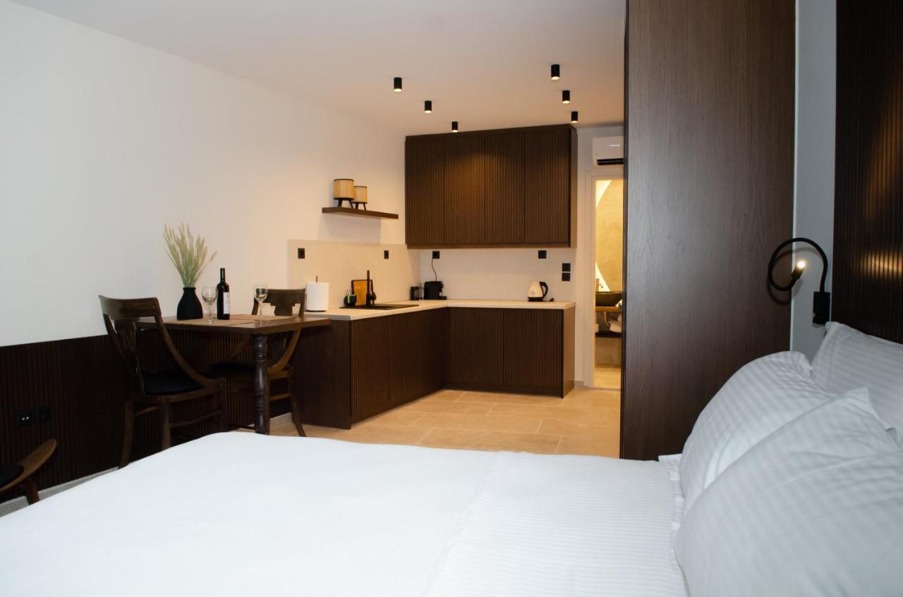 Leone Suites Nafpaktos Exterior photo