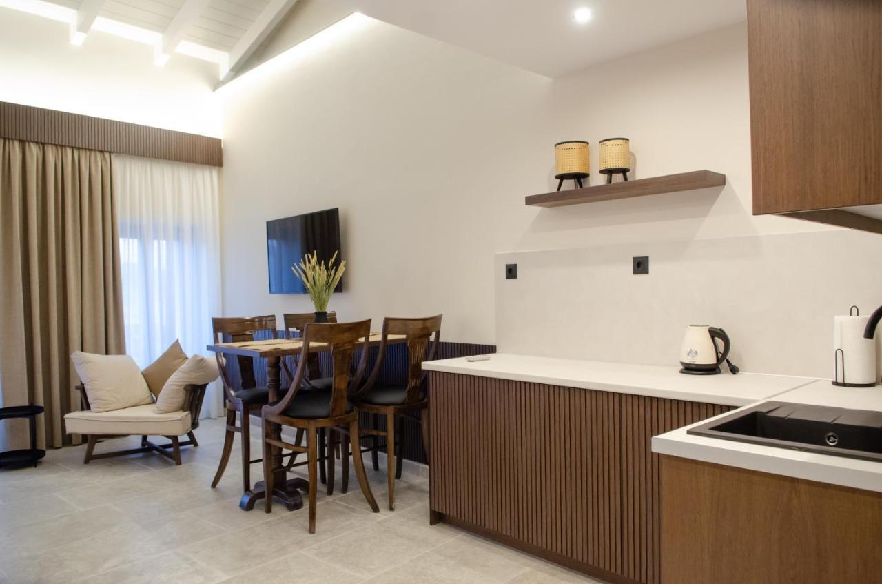 Leone Suites Nafpaktos Exterior photo